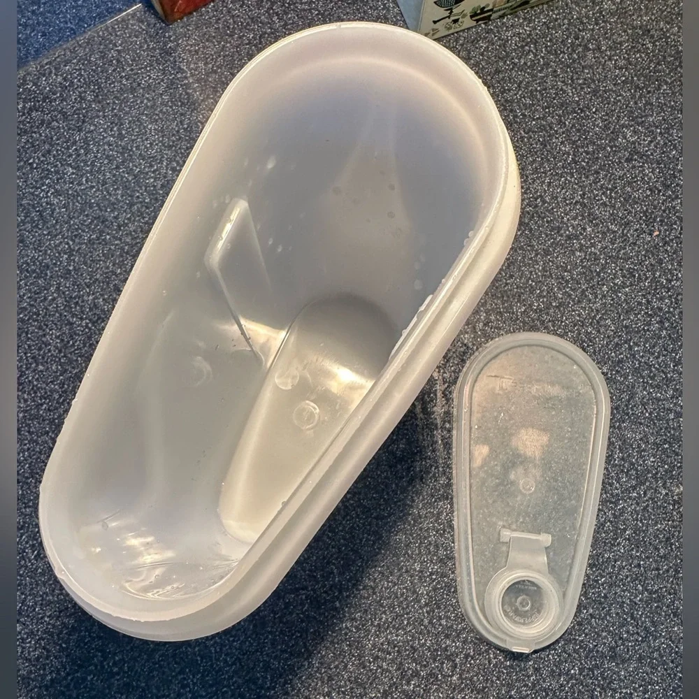 1970s Vintage Tupperware Flip Top Lid Clear Beverage Buddy Container Pitcher